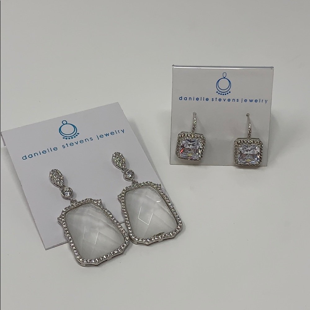 Sparkling dangle earrings